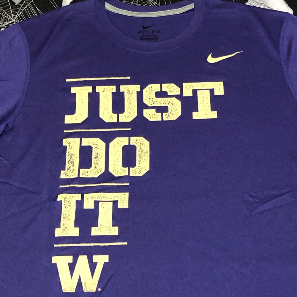 NWT 2012 NIKE DRI-FIT WASHINGTON HUSKIES JDI JUST DO IT LEGEND T-SHIRT MENS M L - Picture 3 of 8